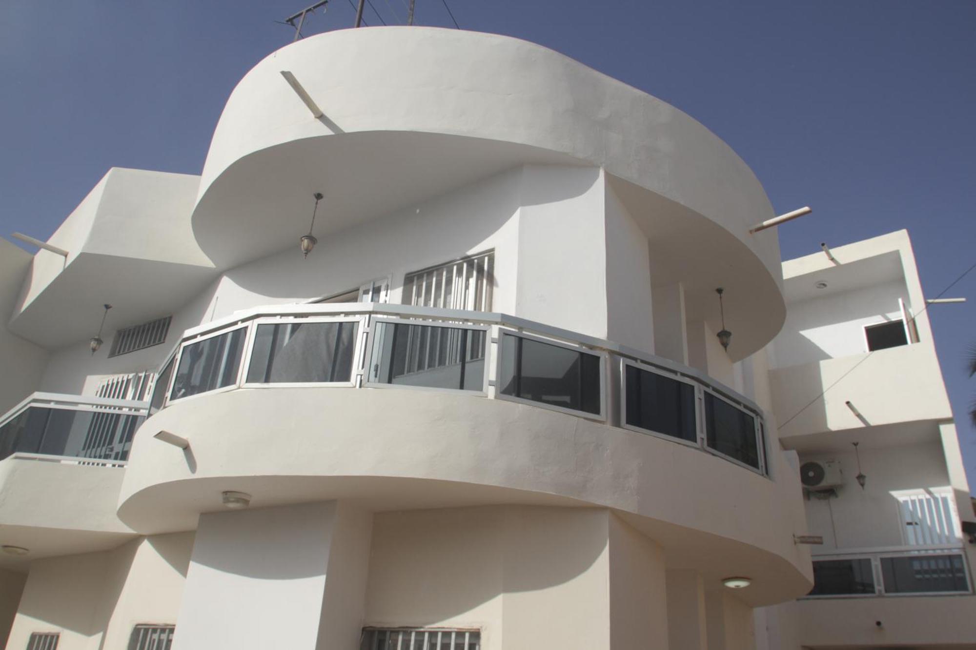 Appartamento "La Coquille", Joli Loft, Moderne, Propre, Sur Et Calme Au Coeur De Saly Esterno foto
